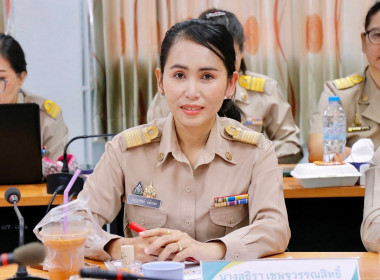 การประชุมขับเคลื่อนการปฏิบัติงานตามระบบการส่งเสริมสหกรณ์และกลุ่มเกษตรกร ประจำเดือนมกราคม 2568 ของสำนักงานสหกรณ์จังหวัดนครศรีธรรมราช โดยระเบียบวาระก่อนการประชุม ได้มอบเกียรติบัตร โครงการโรงเรียนผู้ตรวจการสหกรณ์ หลักสูตร &quot; ผู้ตรวจการสหกรณ์ระดับกลาง&quot; และโคร ... พารามิเตอร์รูปภาพ 45